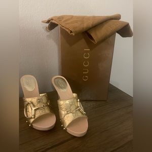 Gucci
Horsebit Slide Heels 
Size 5